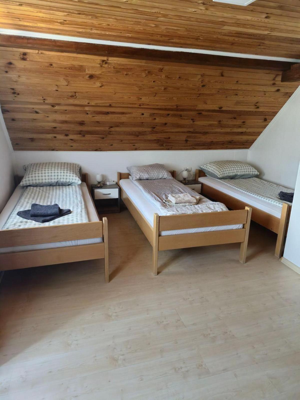 Kometer Soba Apartamento Bovec Exterior foto