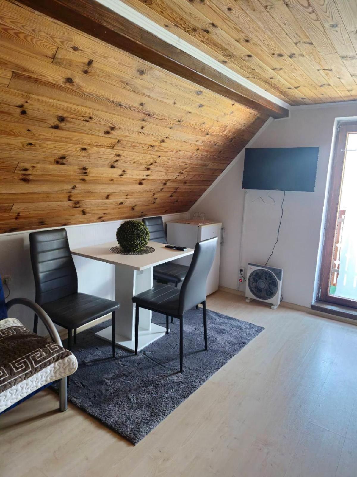 Kometer Soba Apartamento Bovec Exterior foto